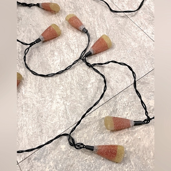 🎃 3/$25 Target Rare Blow Mold Candy Corn Halloween String Lights, Vintage Decor - Picture 9 of 16